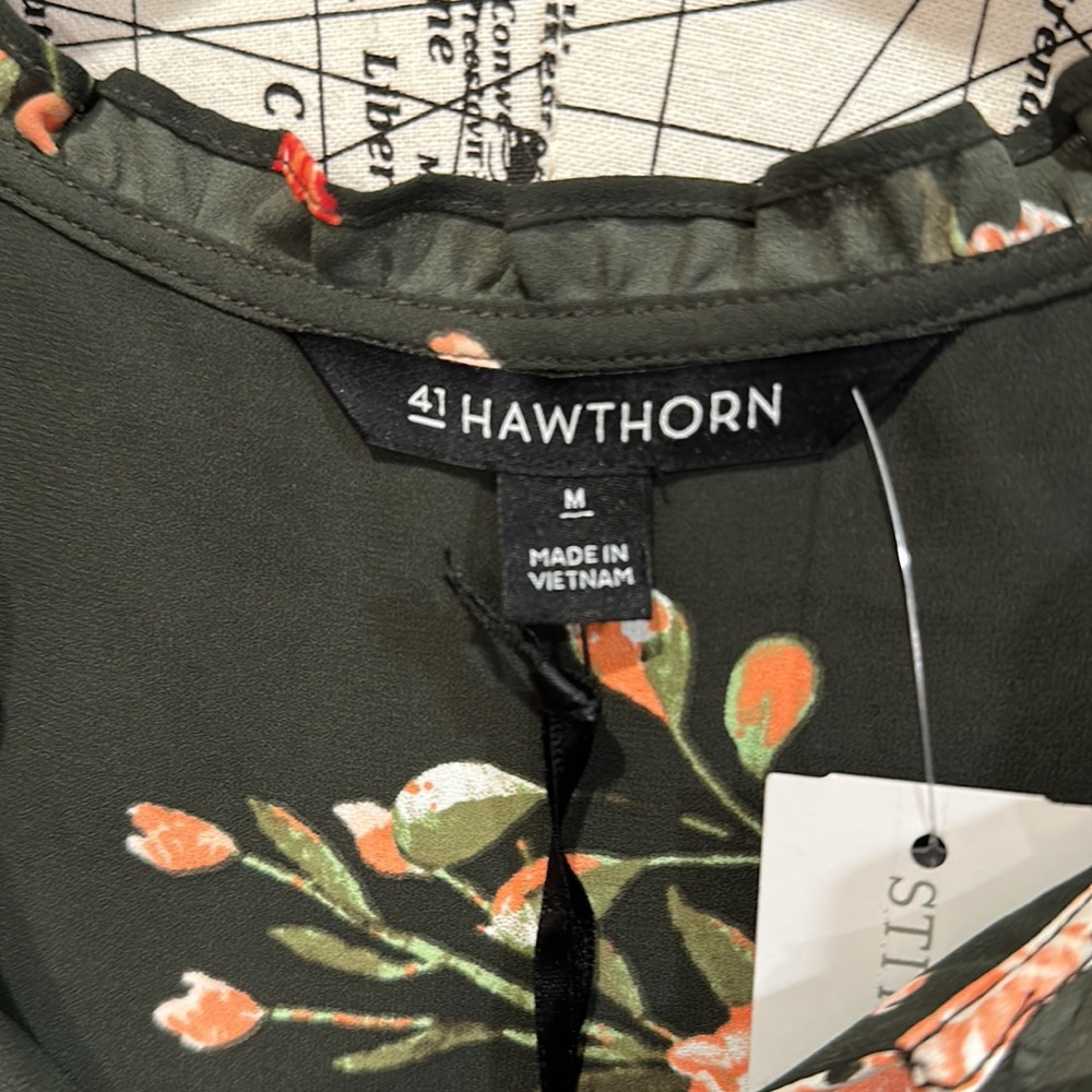 Hawthorn Top - Picture 2 of 3